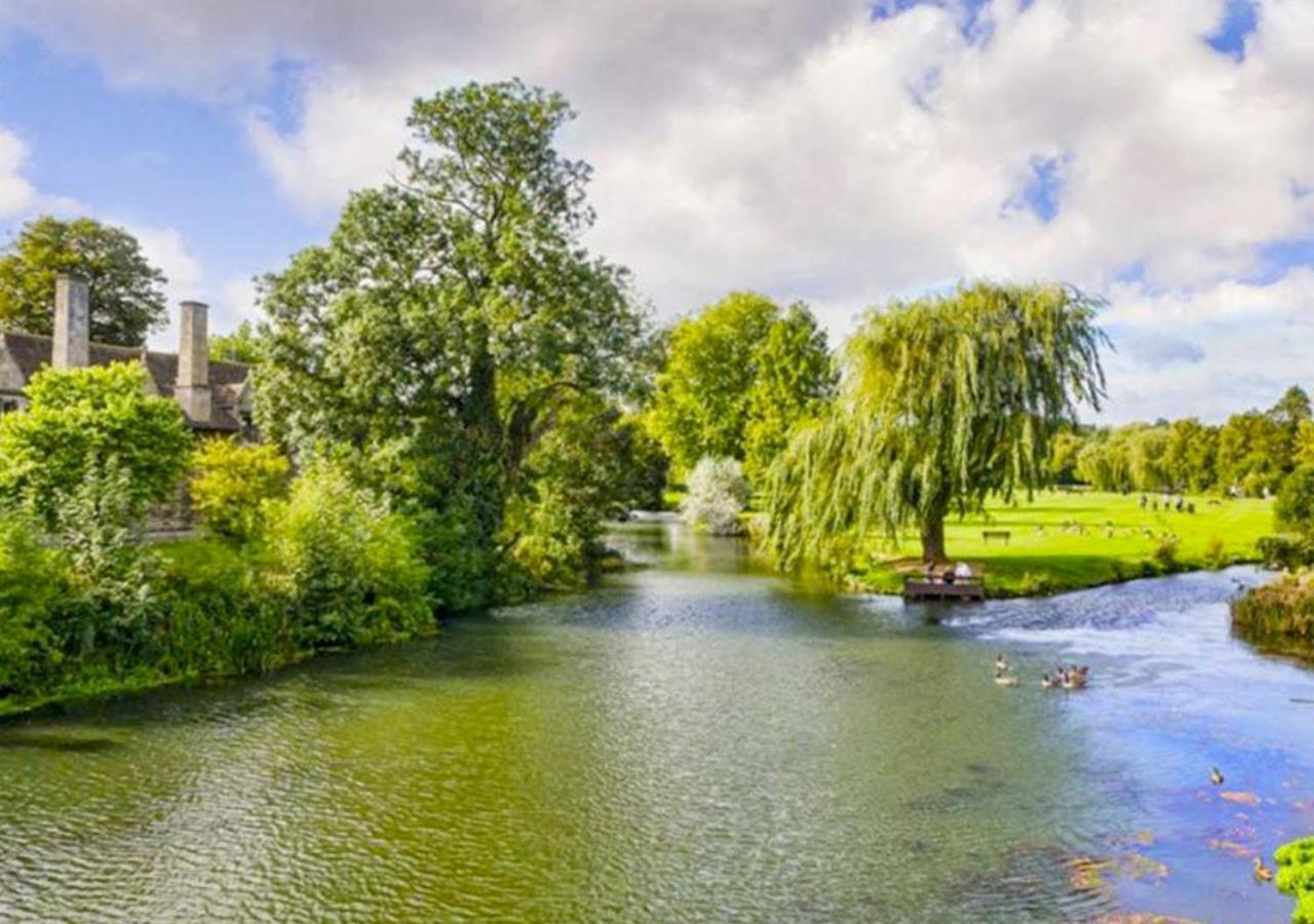 Stylish Townhouse, Work Desk, Fast Wi-Fi, Sleeps 6 Stamford Eksteriør bilde