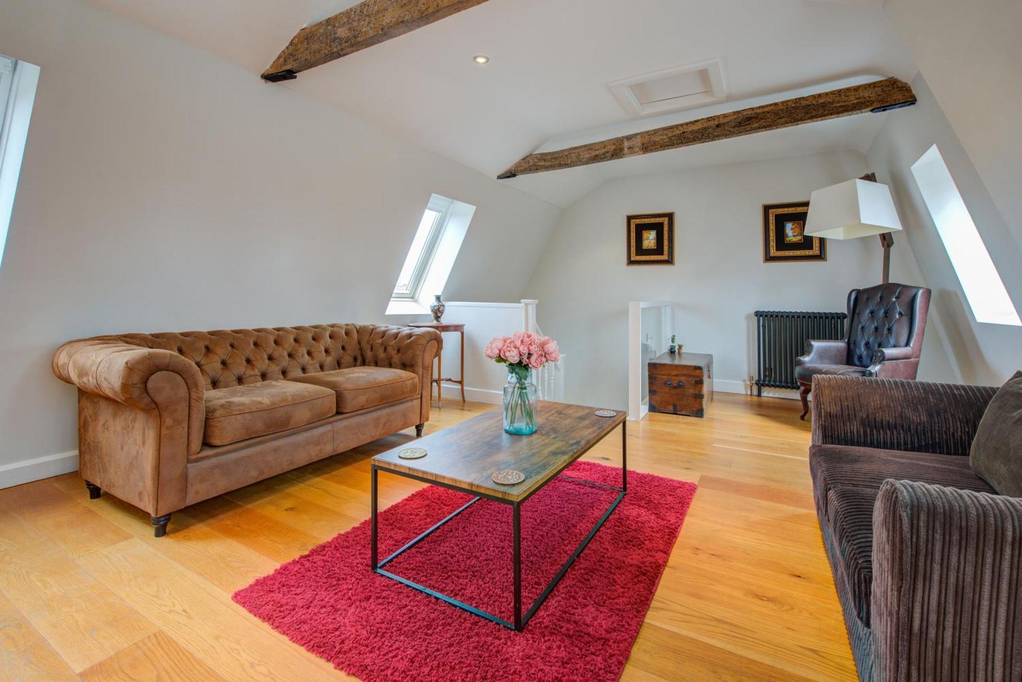 Stylish Townhouse, Work Desk, Fast Wi-Fi, Sleeps 6 Stamford Eksteriør bilde