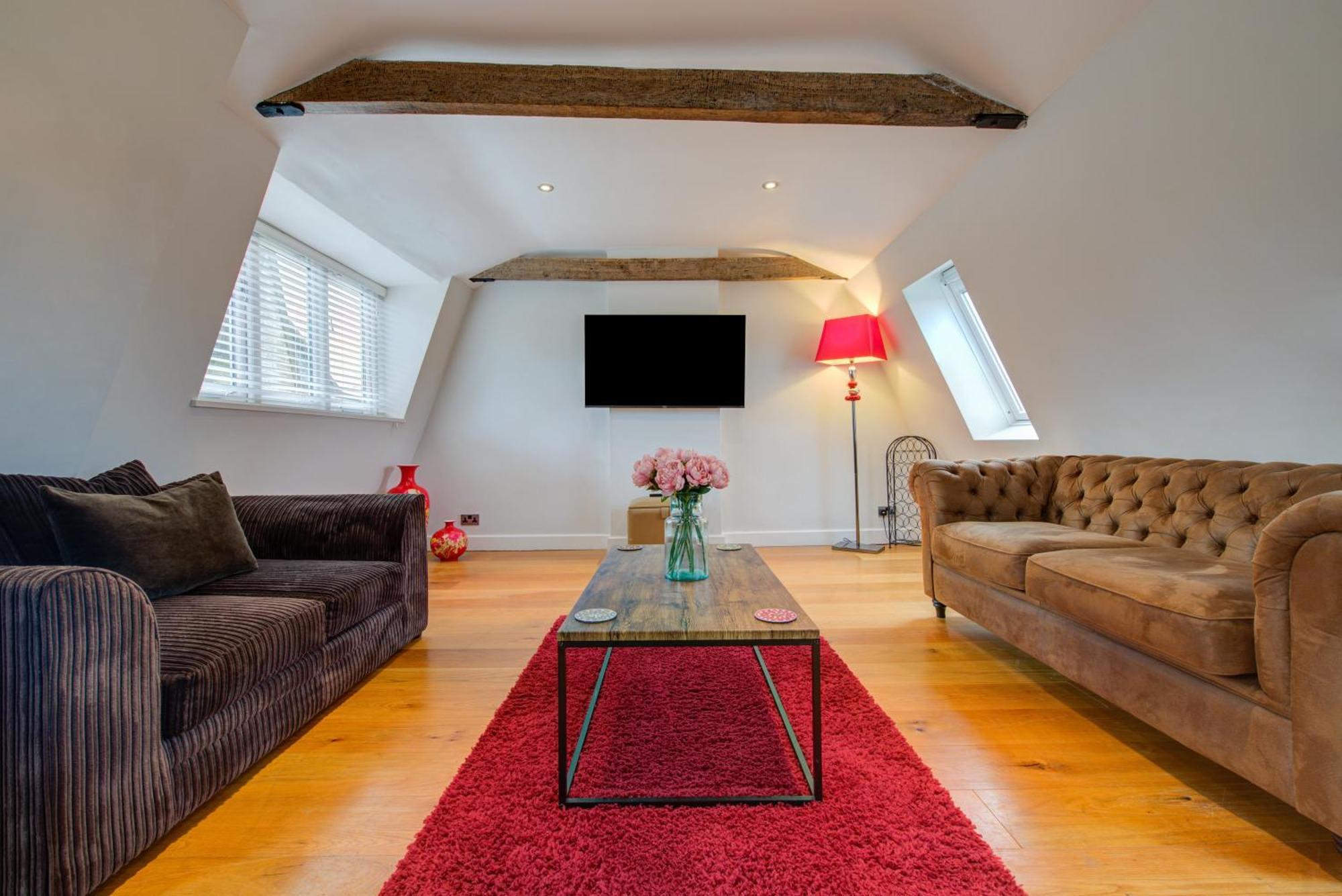 Stylish Townhouse, Work Desk, Fast Wi-Fi, Sleeps 6 Stamford Eksteriør bilde
